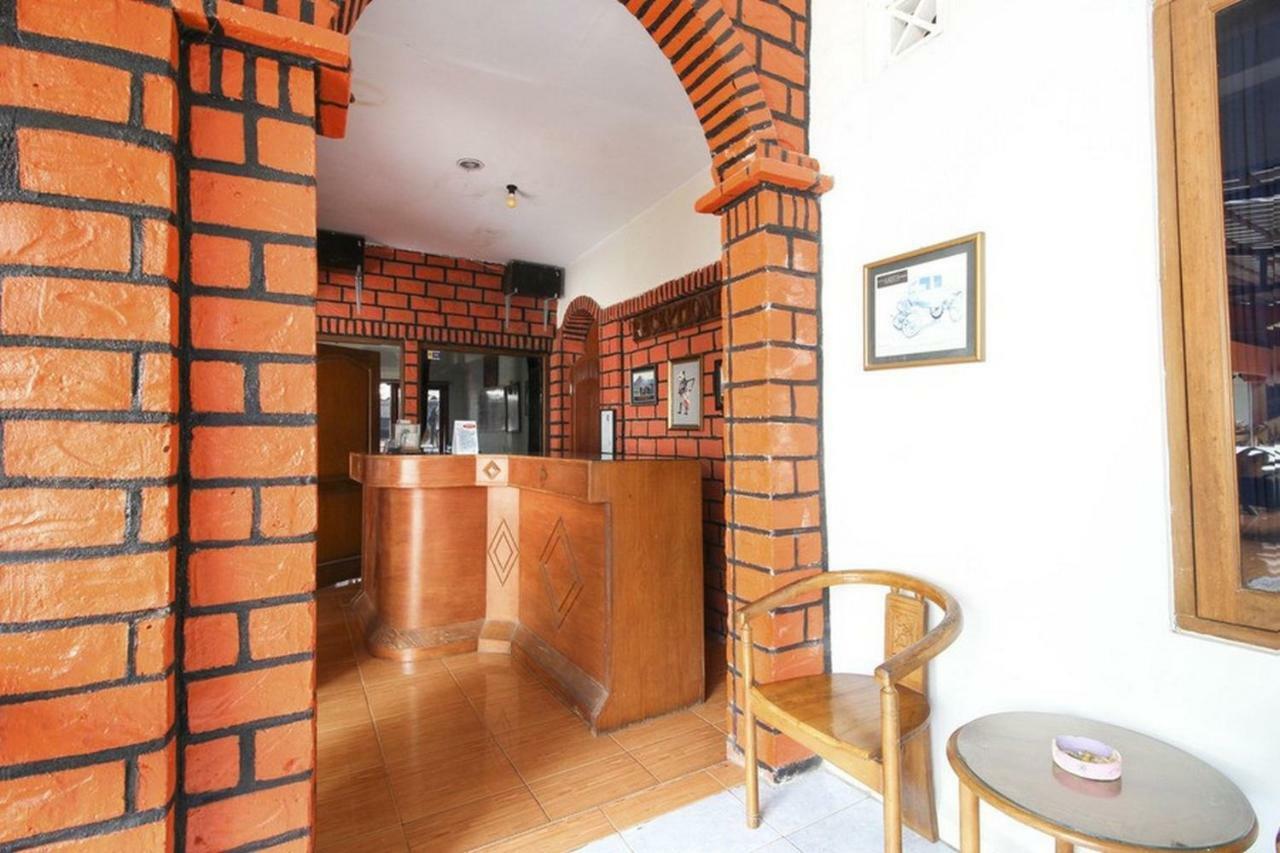 Reddoorz Syariah At Jalan Menteri Supeno Hotel Yogyakarta Kültér fotó